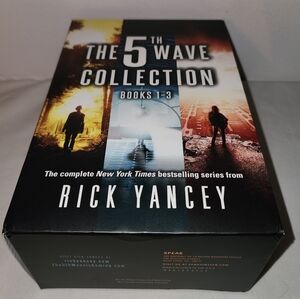 The 5th Wave Collection by Rick Yancey, Books 1-3